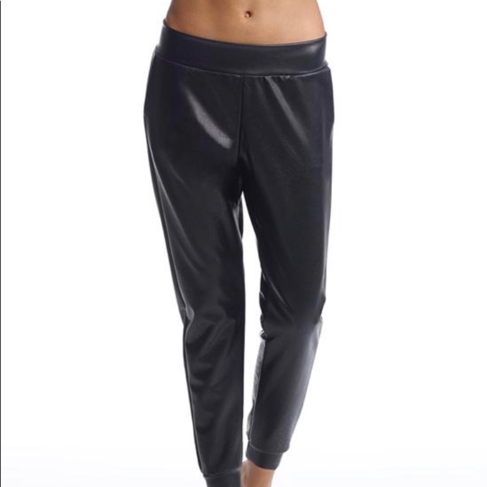 Commando FAUX LEATHER JOGGER black/L